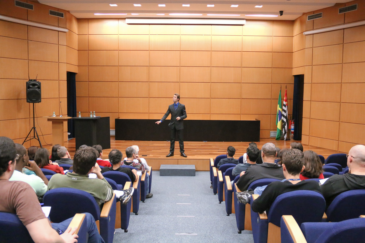 CRM: Palestra sobre CRM em [ano]